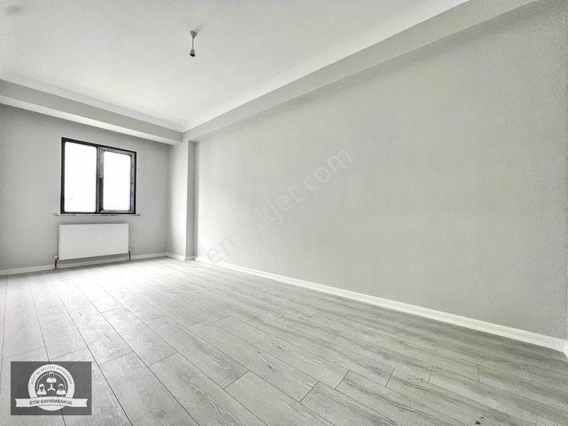 Sancaktepe Veysel Karani'de Metroya Yakın Net 80m2 Arakat — fotoğraf 15