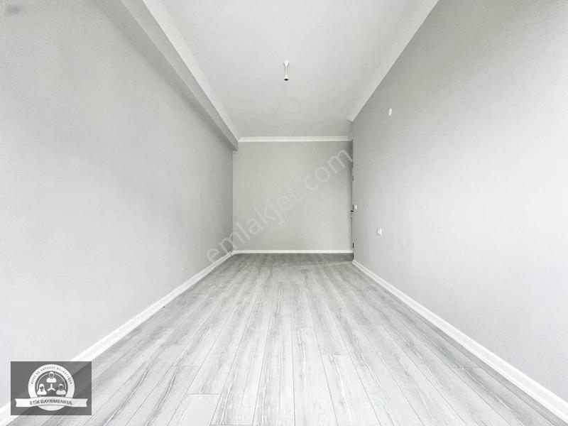 Sancaktepe Veysel Karani'de Metroya Yakın Net 80m2 Arakat — fotoğraf 20