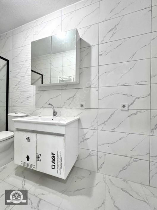 Sancaktepe Veysel Karani'de Metroya Yakın Net 80m2 Arakat — fotoğraf 23