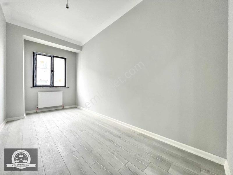 Sancaktepe Veysel Karani'de Metroya Yakın Net 80m2 Arakat — fotoğraf 24