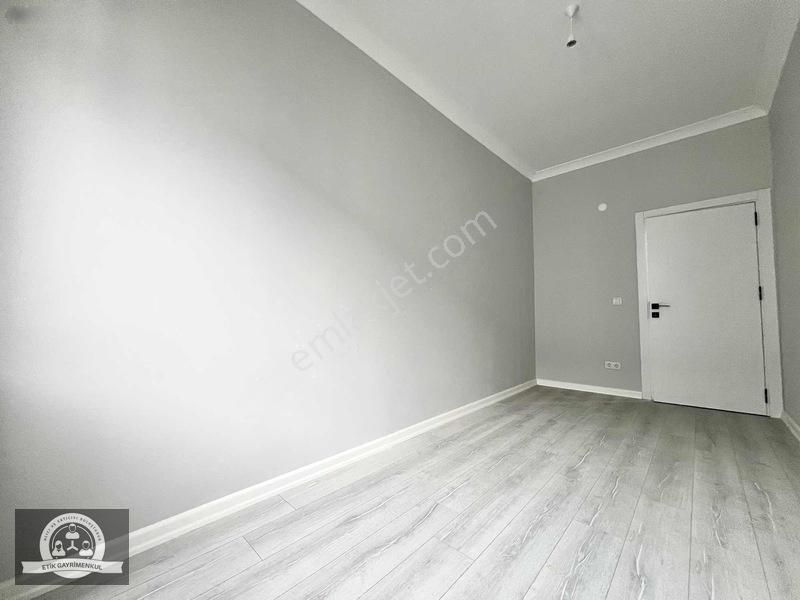 Sancaktepe Veysel Karani'de Metroya Yakın Net 80m2 Arakat — fotoğraf 27