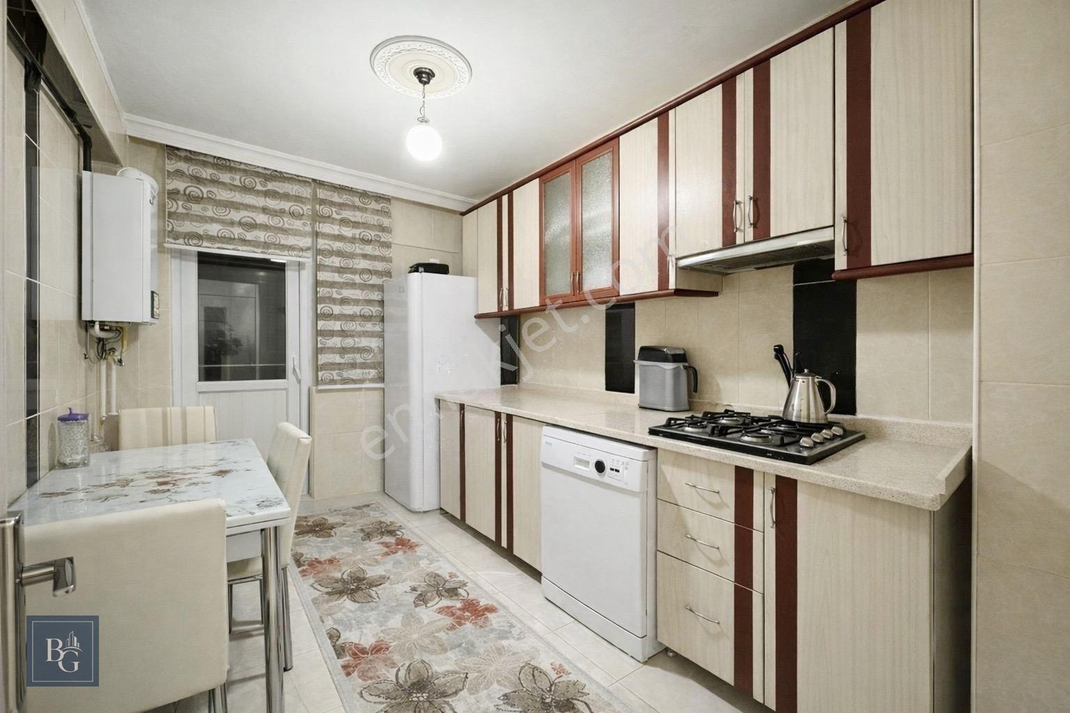 ⫸︎b*g⫷sultan Fatih Cd Yakını Ara Katta Ön Cephe Yapılı 135m² 3+1 — fotoğraf 35