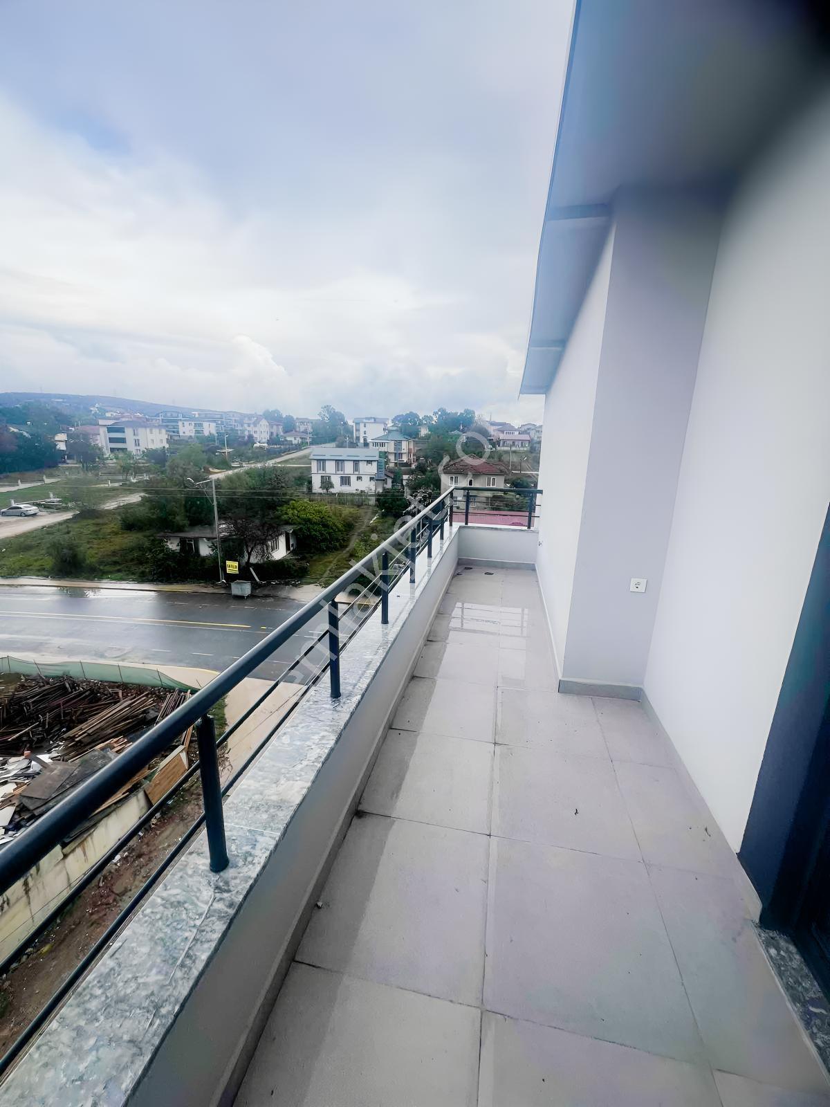 Kartepe İbrikderede 140 M² Geniş 3+1 Eğimsiz Dubleks! — fotoğraf 7
