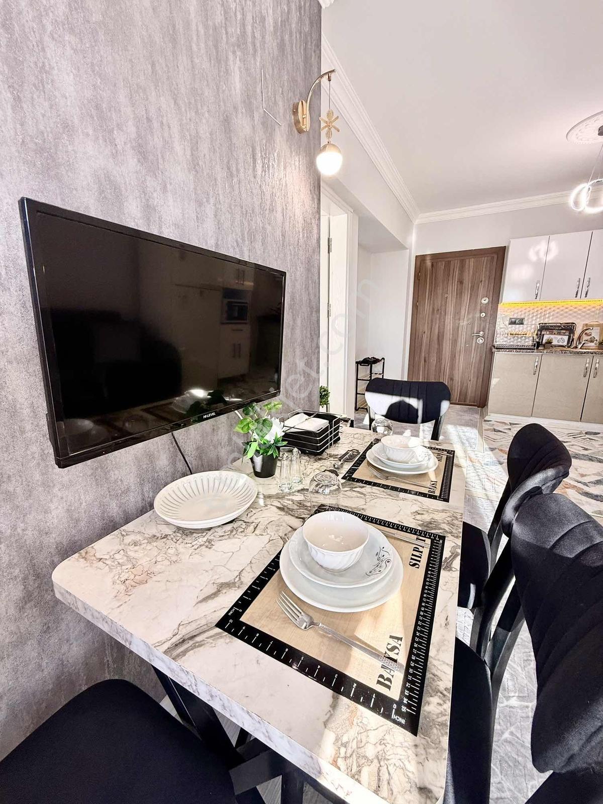 1+1 Ultra Lüks Eşyalı Daire, Cambalkonlu, 16 Bin Kiracılı — fotoğraf 4
