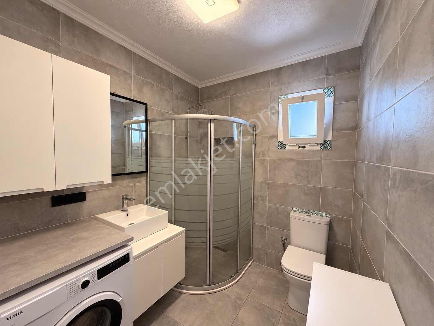 Bodrum Türkbükü Havuzlu Site İçerisinde 1+1 Daire Sahile 200 M — fotoğraf 11