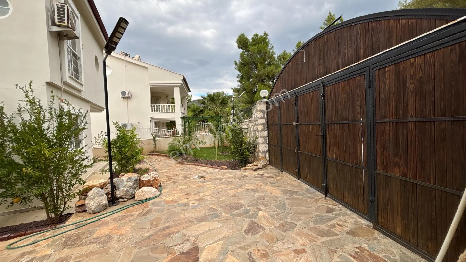 Akbük’te Havuzlu Sitede 4+1 Tam Müstakil Villa | Denize 800 M — fotoğraf 4