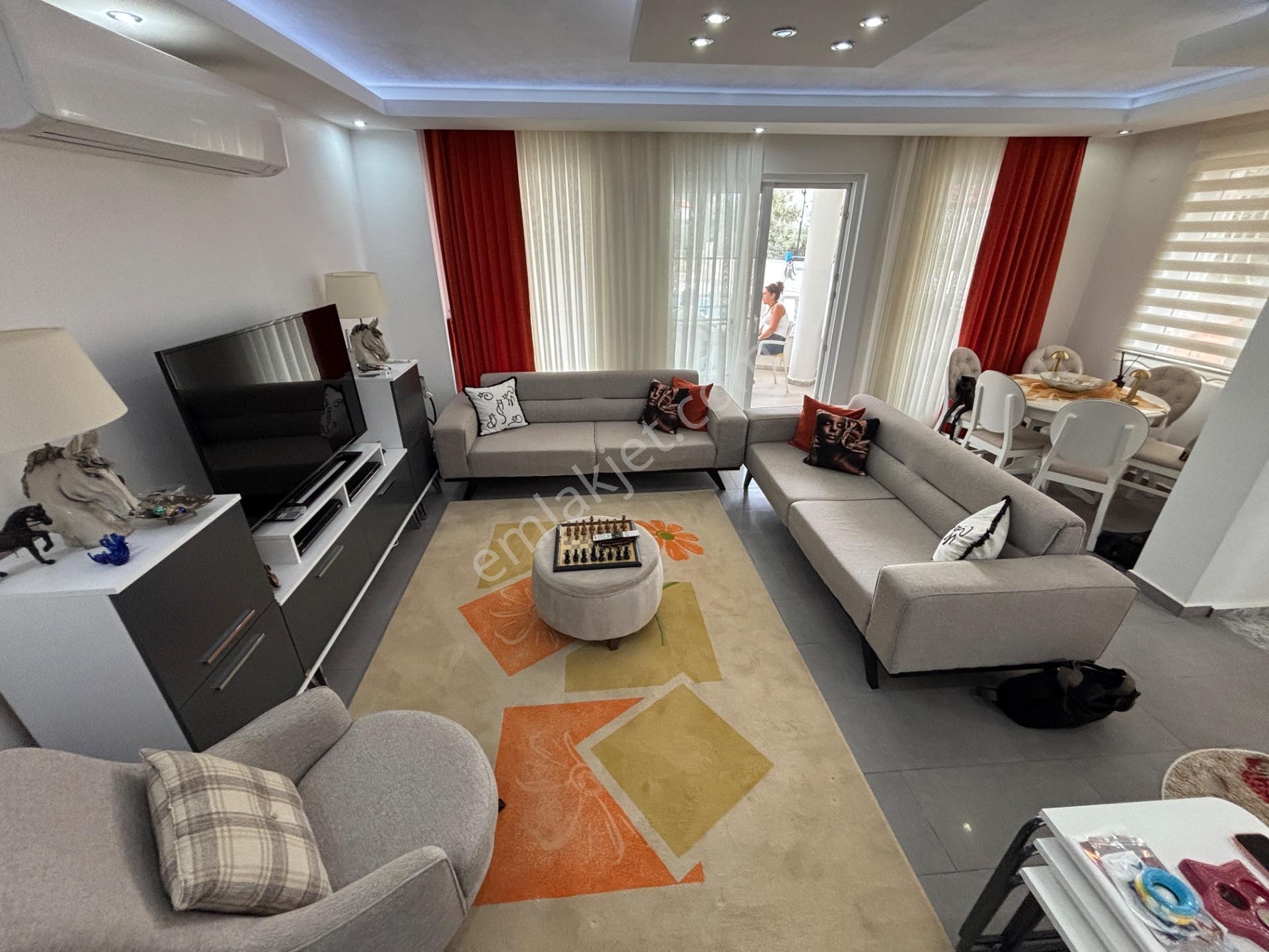Akbük’te Havuzlu Sitede 4+1 Tam Müstakil Villa | Denize 800 M — fotoğraf 12