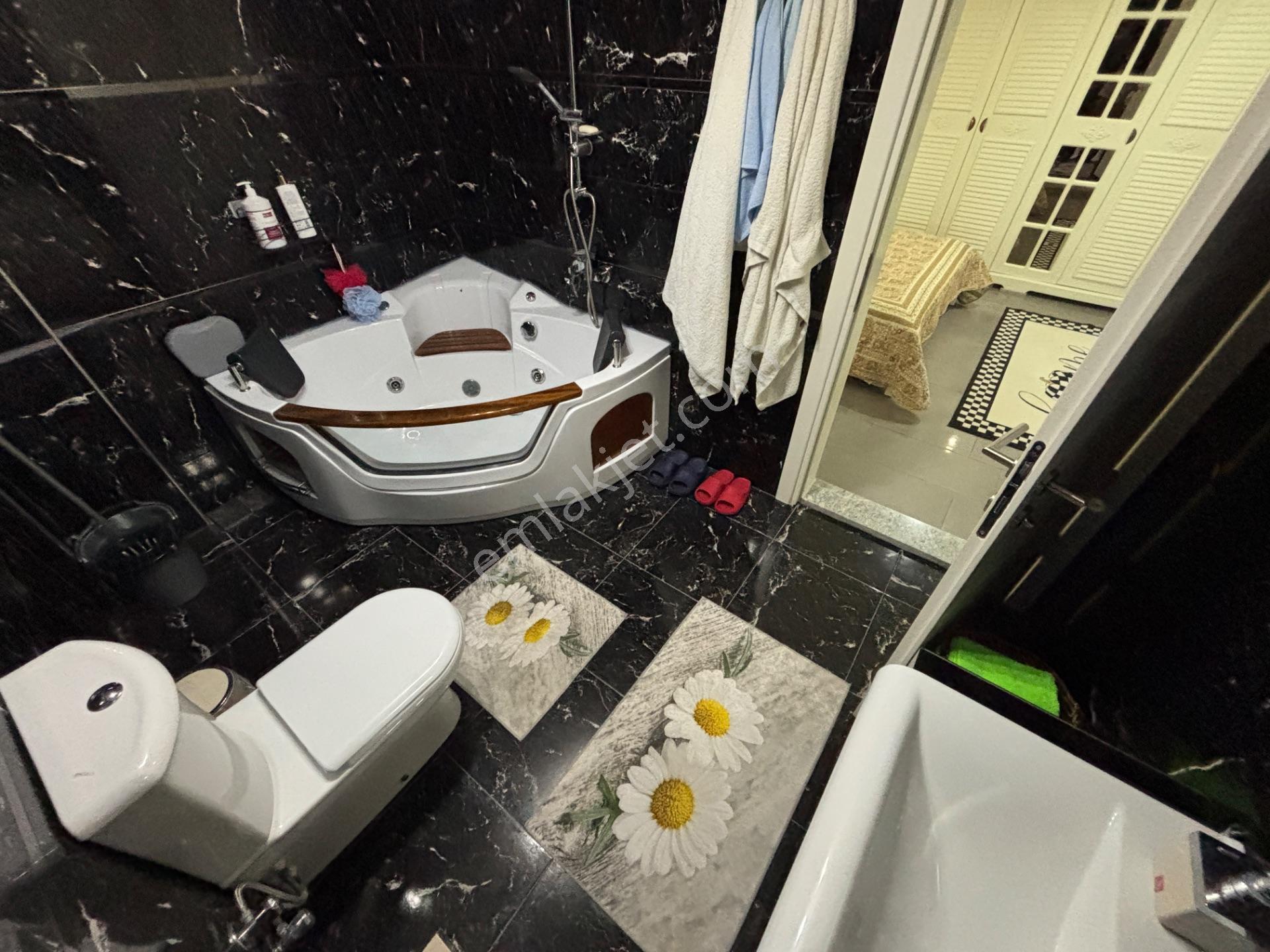 Akbük’te Havuzlu Sitede 4+1 Tam Müstakil Villa | Denize 800 M — fotoğraf 19