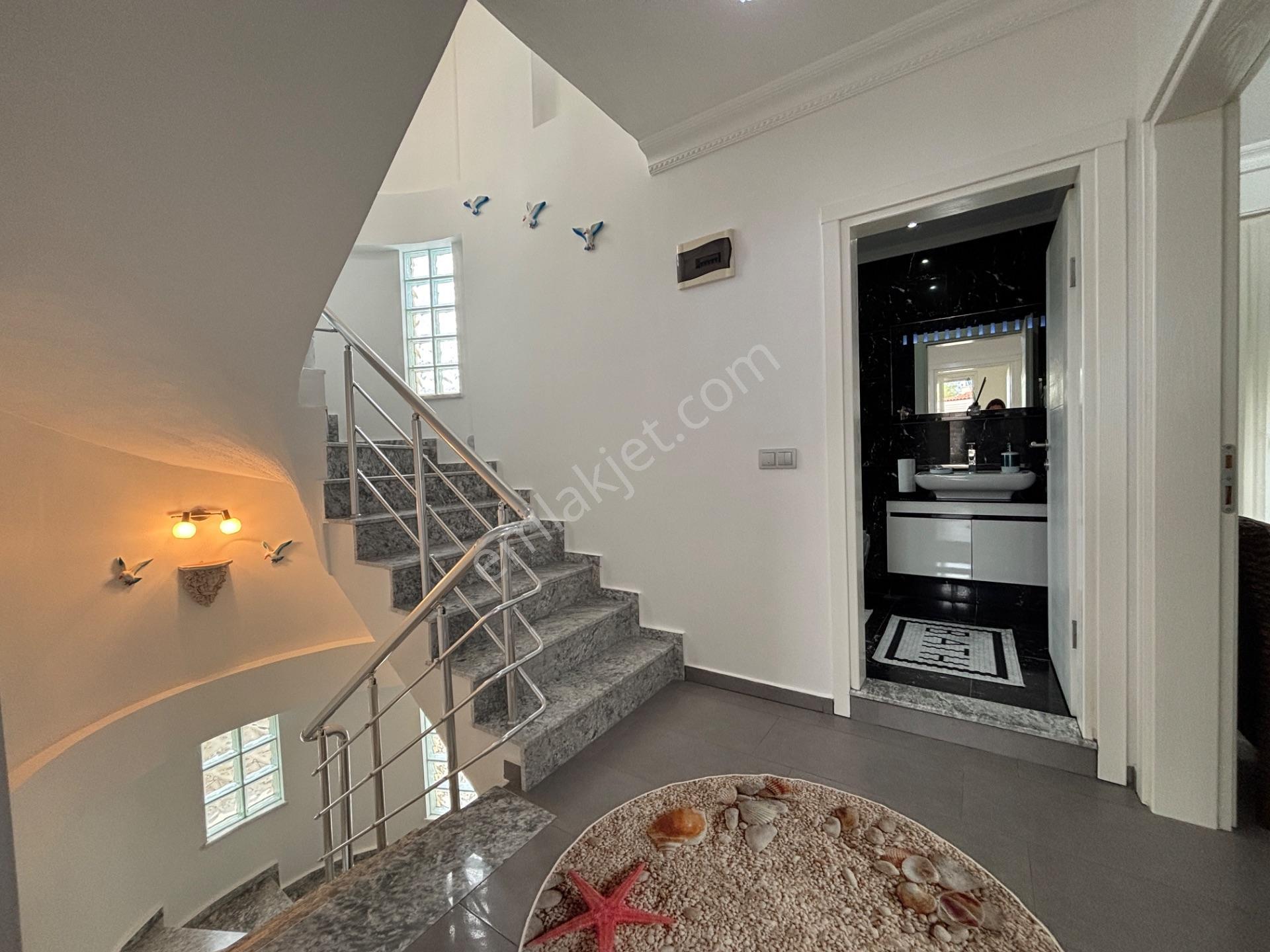 Akbük’te Havuzlu Sitede 4+1 Tam Müstakil Villa | Denize 800 M — fotoğraf 29