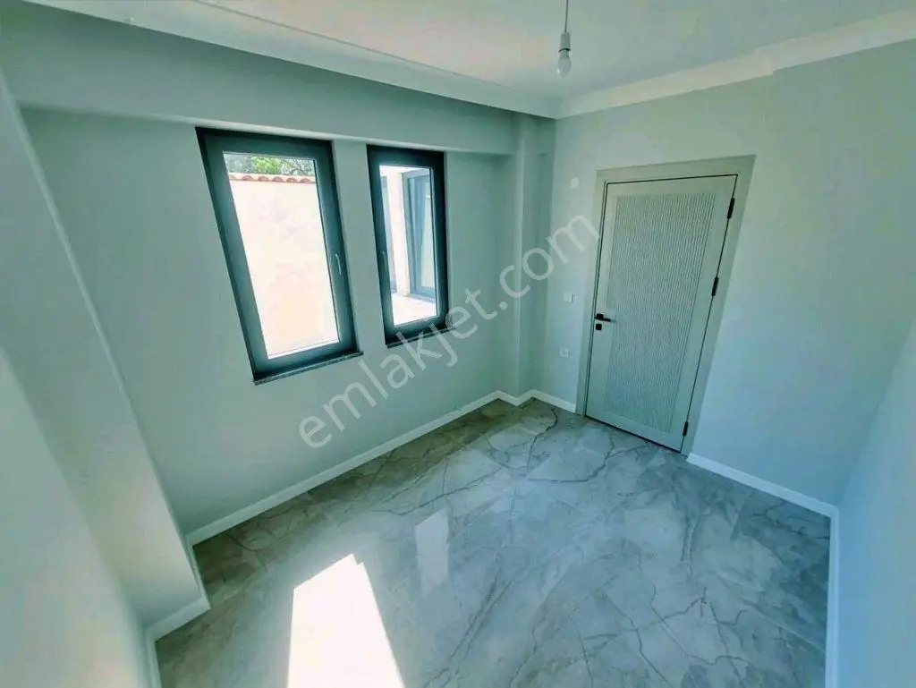 Uytundan Gürede Mustakil Tadında Satılık Lüks 2+1 Daire — fotoğraf 2