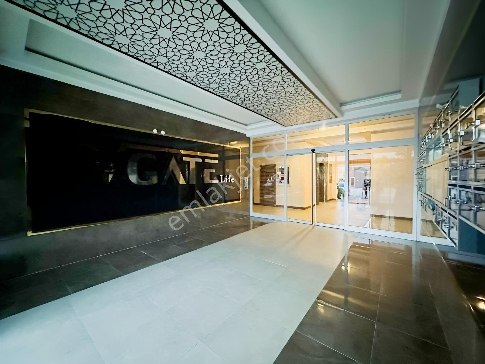 Bağlıca Mermeroğlu Caddesinde V Gate Sitesinde Satılık 4+1 Daire — fotoğraf 3