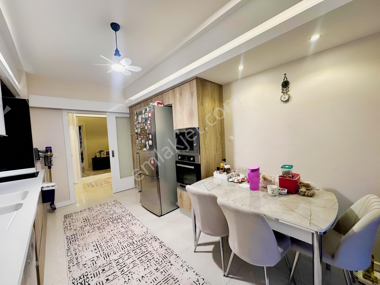 Bağlıca Mermeroğlu Caddesinde V Gate Sitesinde Satılık 4+1 Daire — fotoğraf 9