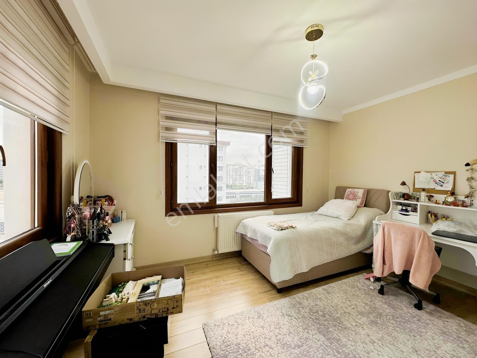 Bağlıca Mermeroğlu Caddesinde V Gate Sitesinde Satılık 4+1 Daire — fotoğraf 10