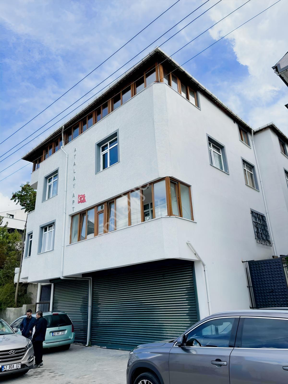178 M² Arsa Üzerinde 6 Daire + 1 Dükkan Satılık Komple Bina