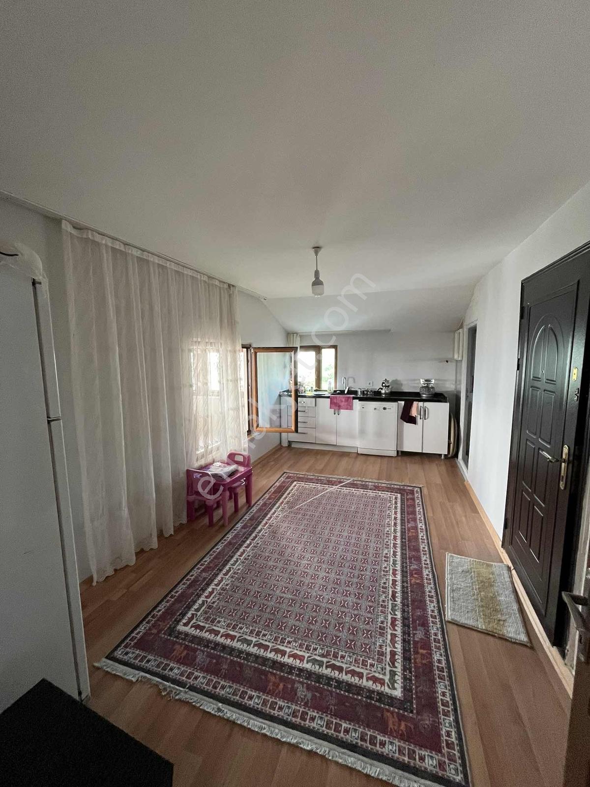 178 M² Arsa Üzerinde 6 Daire + 1 Dükkan Satılık Komple Bina — fotoğraf 13