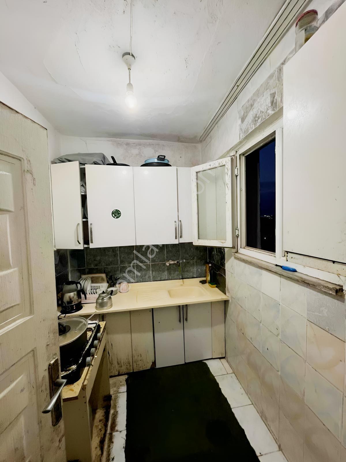 178 M² Arsa Üzerinde 6 Daire + 1 Dükkan Satılık Komple Bina — fotoğraf 21