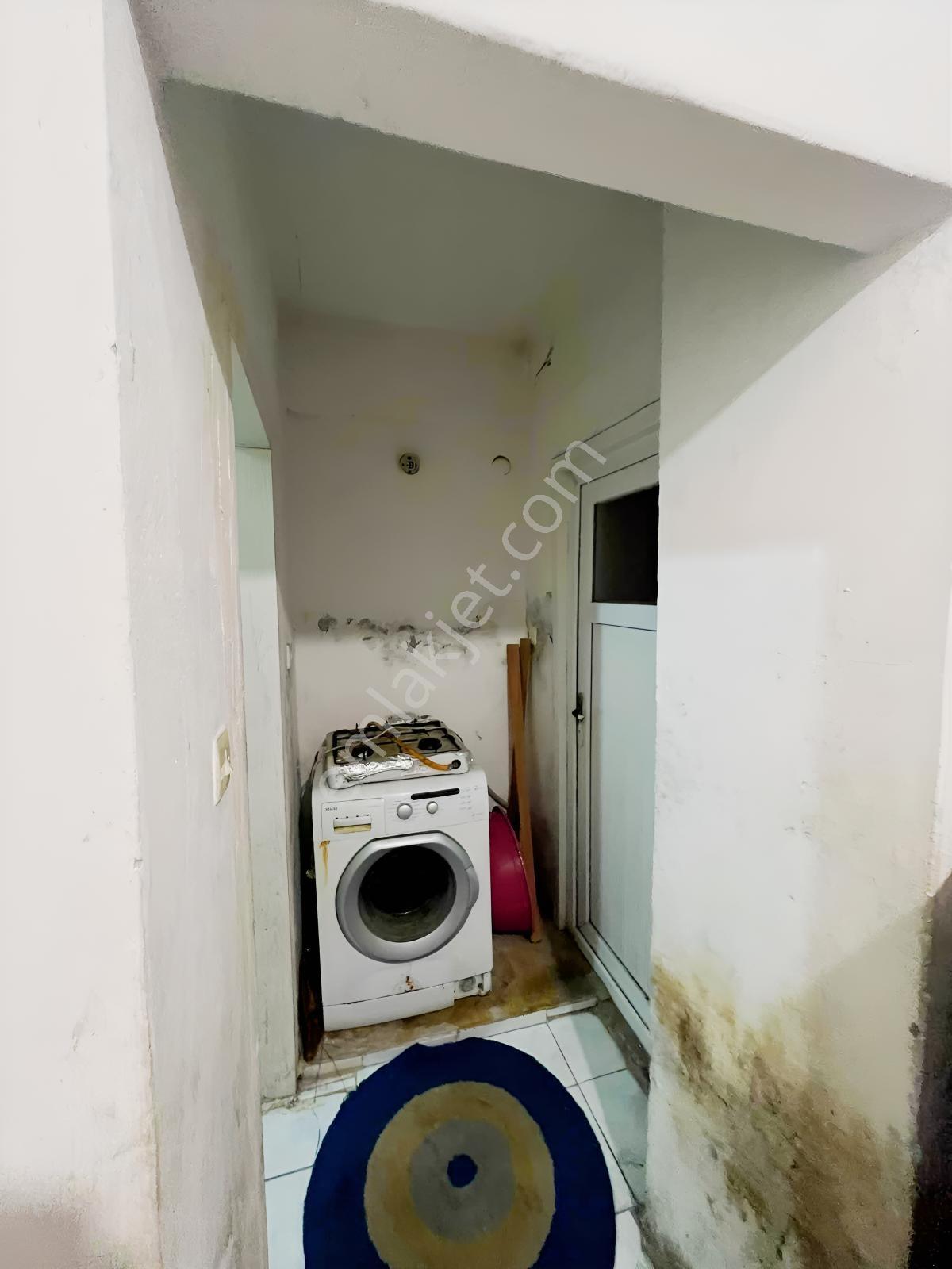 178 M² Arsa Üzerinde 6 Daire + 1 Dükkan Satılık Komple Bina — fotoğraf 22