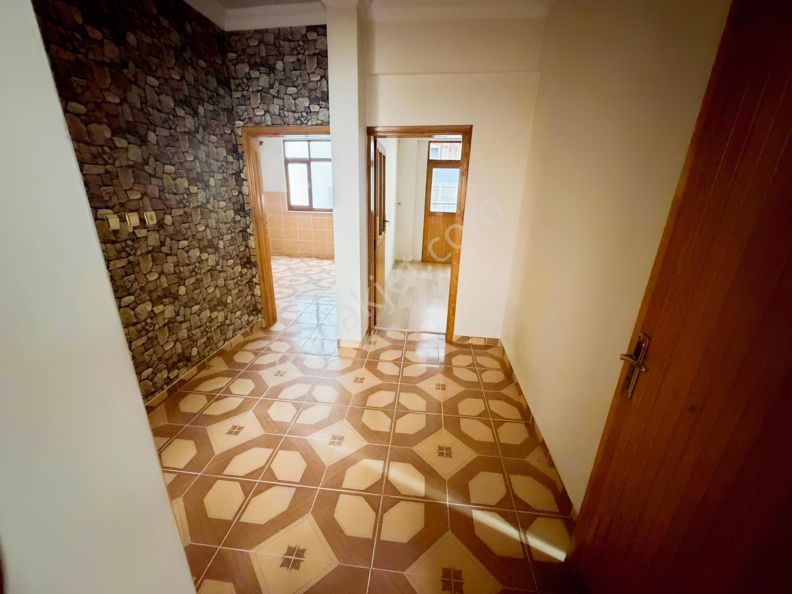 Yardım Emlaktan Akçaabat Dürbinarda Komple Satılık Bina — fotoğraf 17