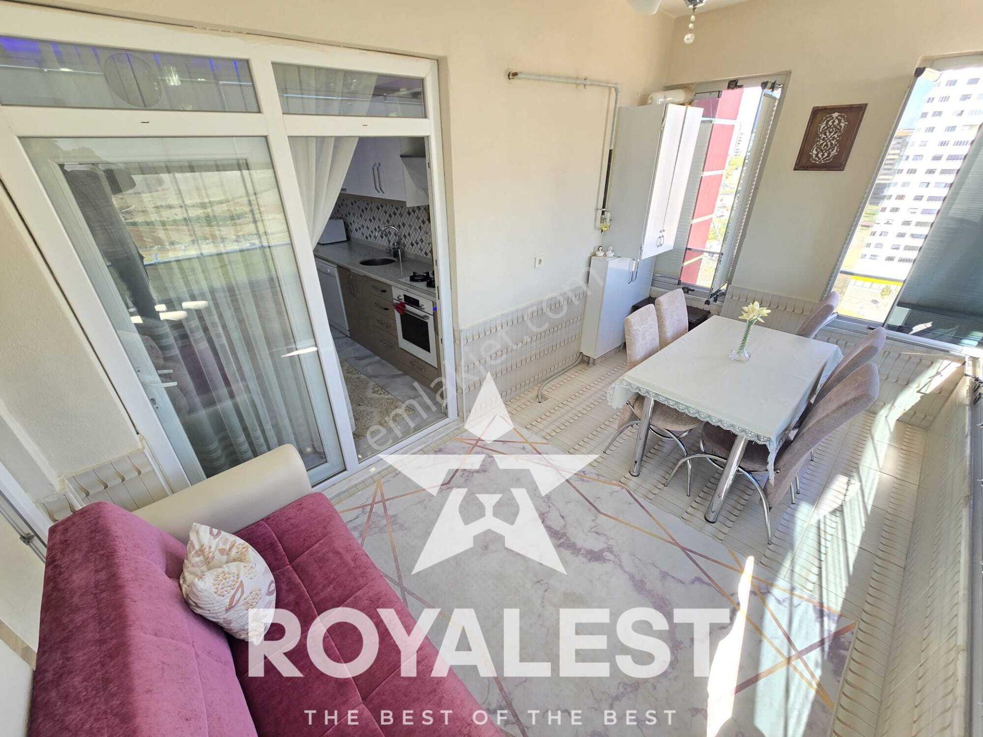 Royales'ten Cadde Üstü Site İçi Geniş Ve Ferah Full Bakımlı 2+1 — fotoğraf 7