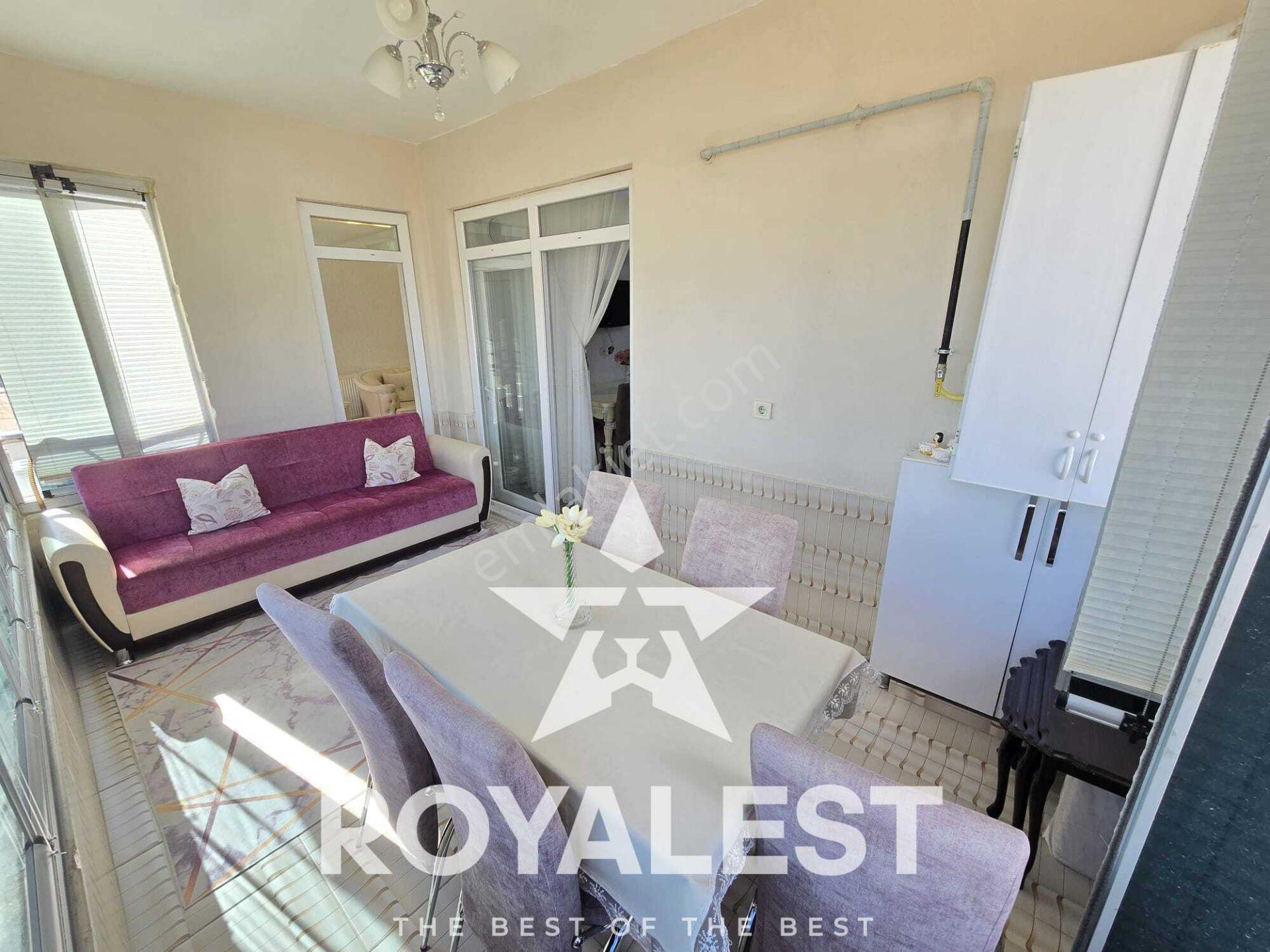 Royales'ten Cadde Üstü Site İçi Geniş Ve Ferah Full Bakımlı 2+1 — fotoğraf 8