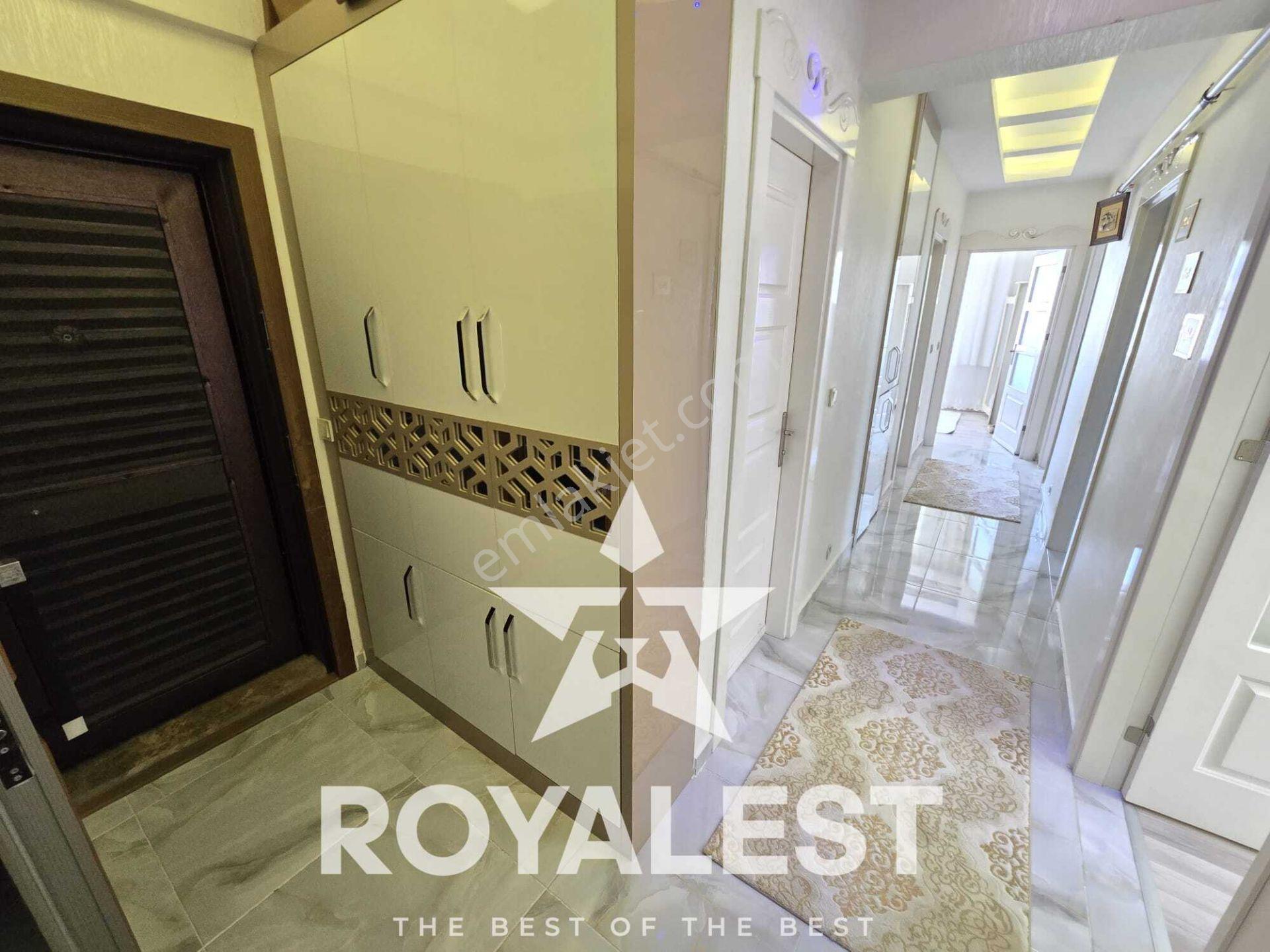 Royales'ten Cadde Üstü Site İçi Geniş Ve Ferah Full Bakımlı 2+1 — fotoğraf 9