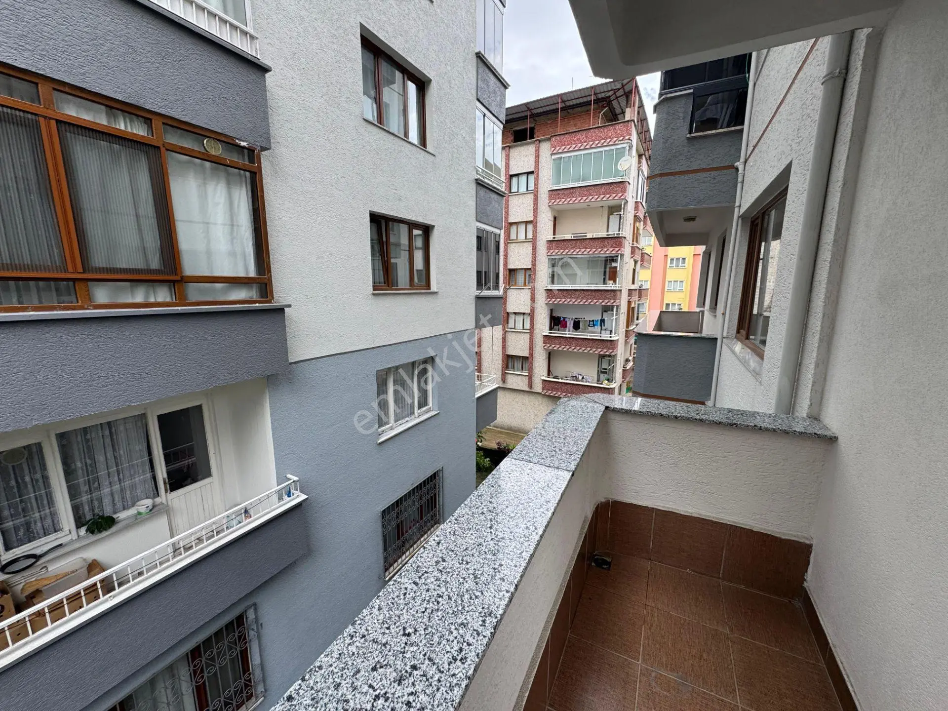 2 Nolu Beşirli'de Merkezi Konumda Satılık Daire — fotoğraf 12