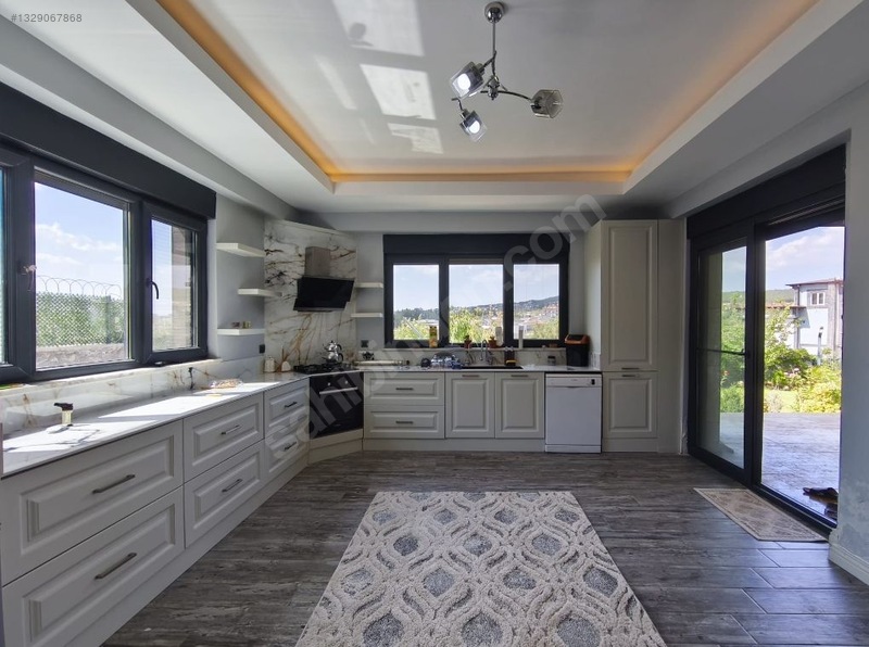 Remax Özgür'den Burç Esentepe De Müthiş Yaşam Alanı Eşyalı Villa — fotoğraf 21