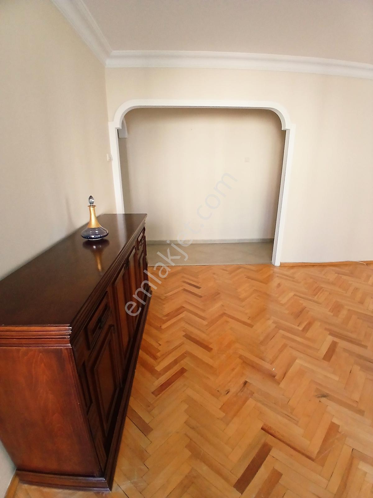 Kozyatağı Oyak C Sitesi'nde Satılık 3+1 Daire — fotoğraf 3