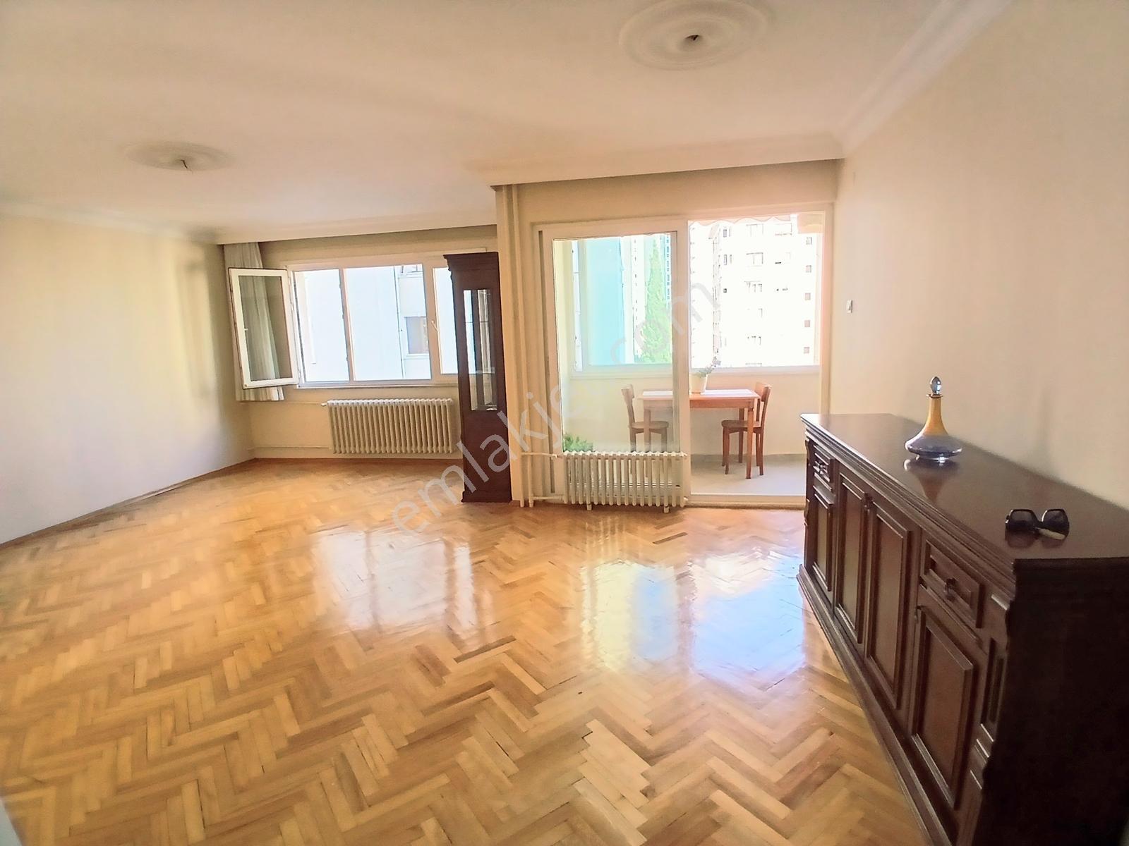 Kozyatağı Oyak C Sitesi'nde Satılık 3+1 Daire — fotoğraf 7