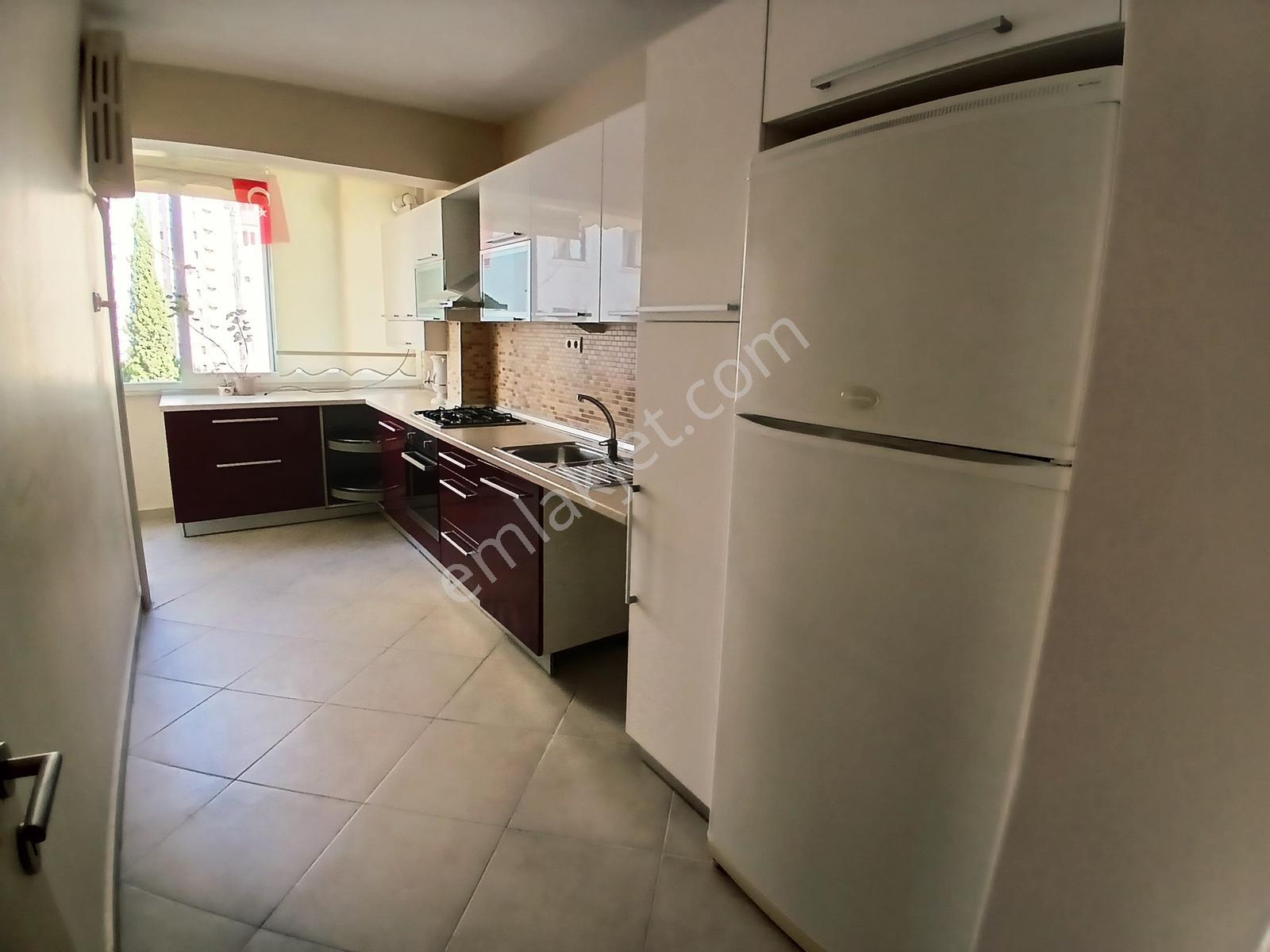 Kozyatağı Oyak C Sitesi'nde Satılık 3+1 Daire — fotoğraf 18