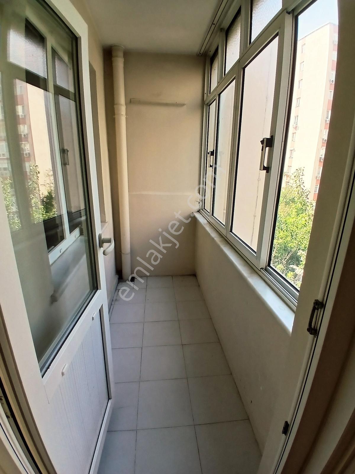 Kozyatağı Oyak C Sitesi'nde Satılık 3+1 Daire — fotoğraf 23