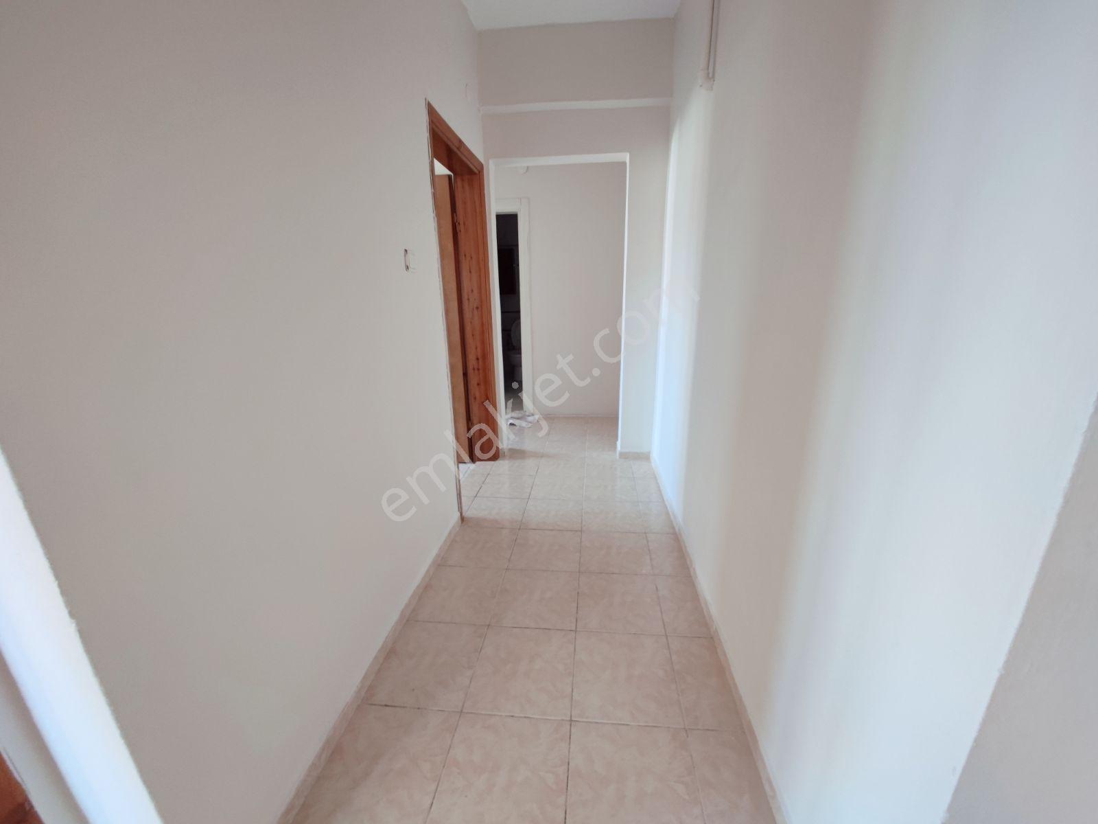 Çamçeşme Mah E-5 Cuma Pazarına Yakın 2+1 Kombili Daire — fotoğraf 16