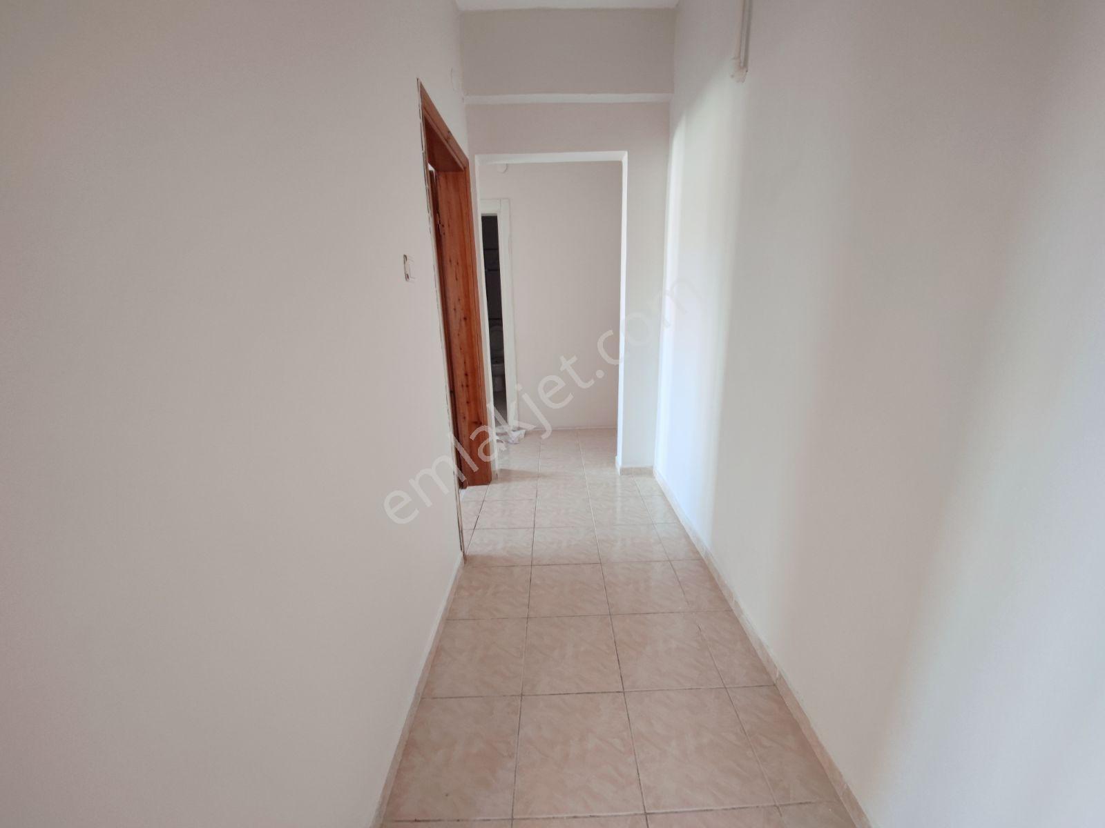 Çamçeşme Mah E-5 Cuma Pazarına Yakın 2+1 Kombili Daire — fotoğraf 17