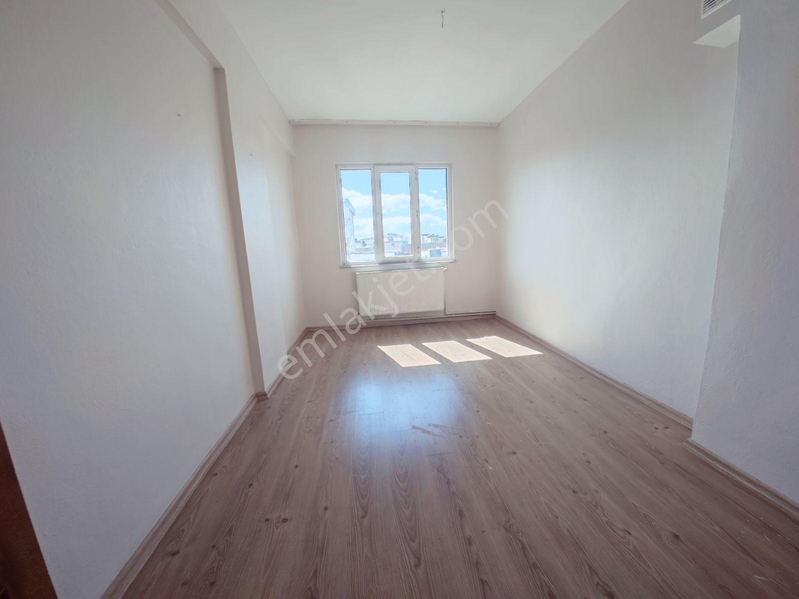 Çamçeşme Mah E-5 Cuma Pazarına Yakın 2+1 Kombili Daire — fotoğraf 19
