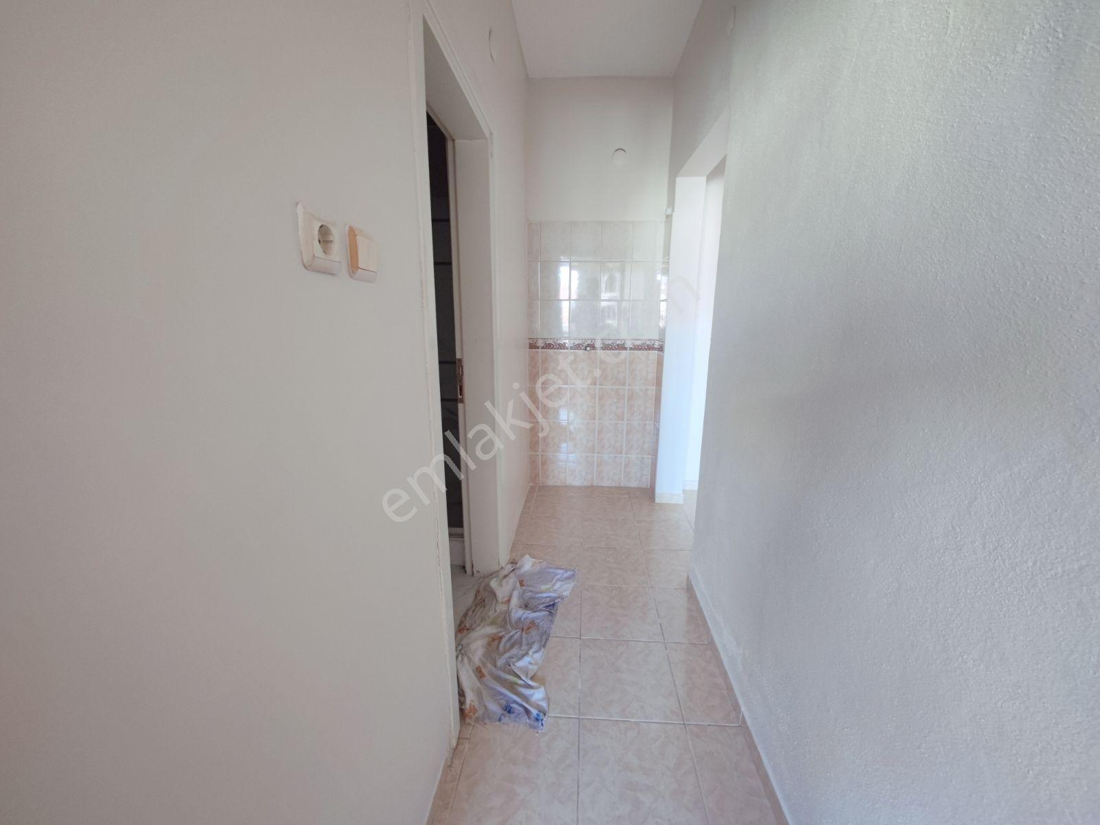 Çamçeşme Mah E-5 Cuma Pazarına Yakın 2+1 Kombili Daire — fotoğraf 20