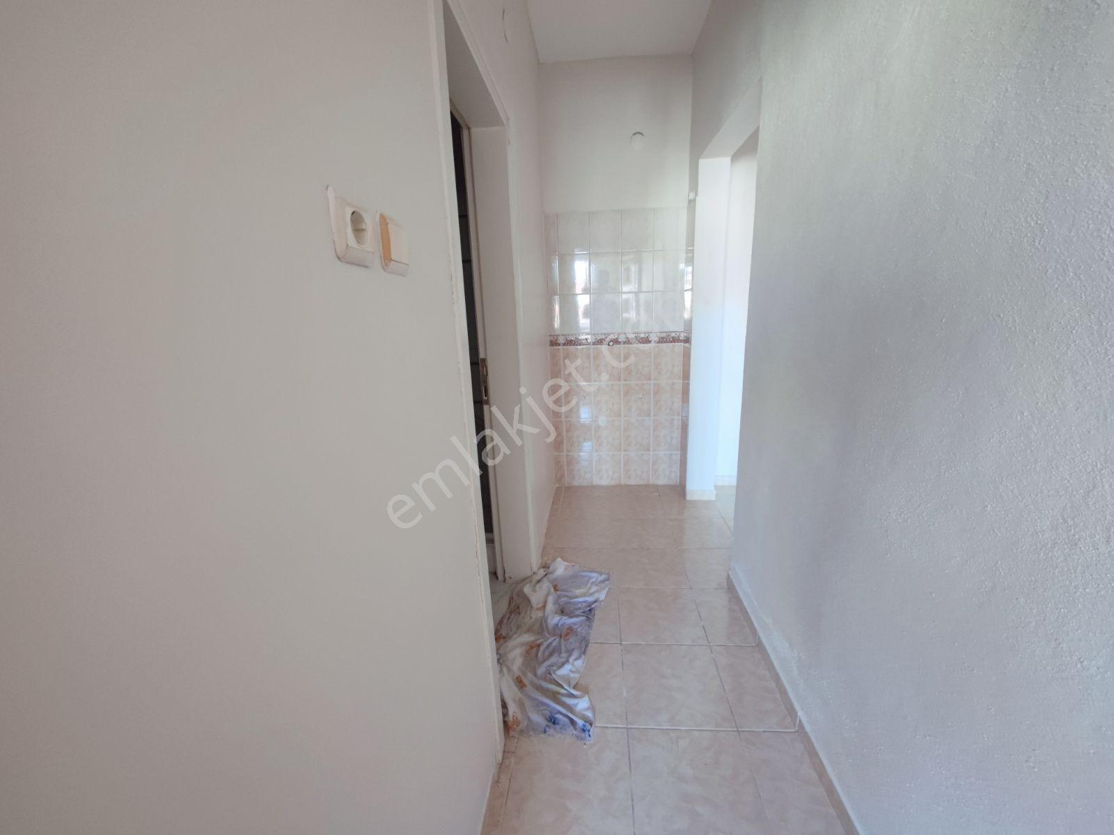 Çamçeşme Mah E-5 Cuma Pazarına Yakın 2+1 Kombili Daire — fotoğraf 24