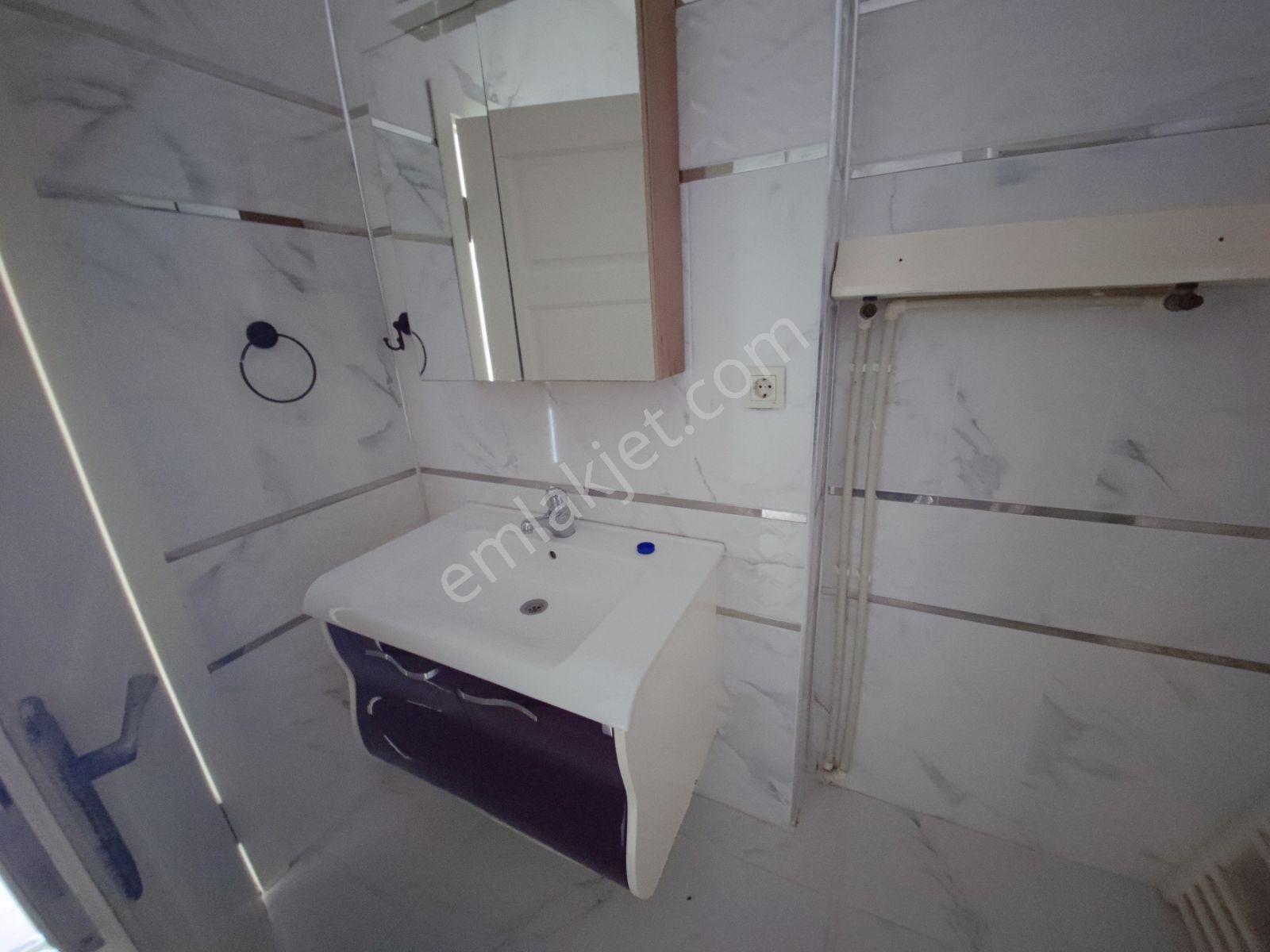 Çamçeşme Mah E-5 Cuma Pazarına Yakın 2+1 Kombili Daire — fotoğraf 29