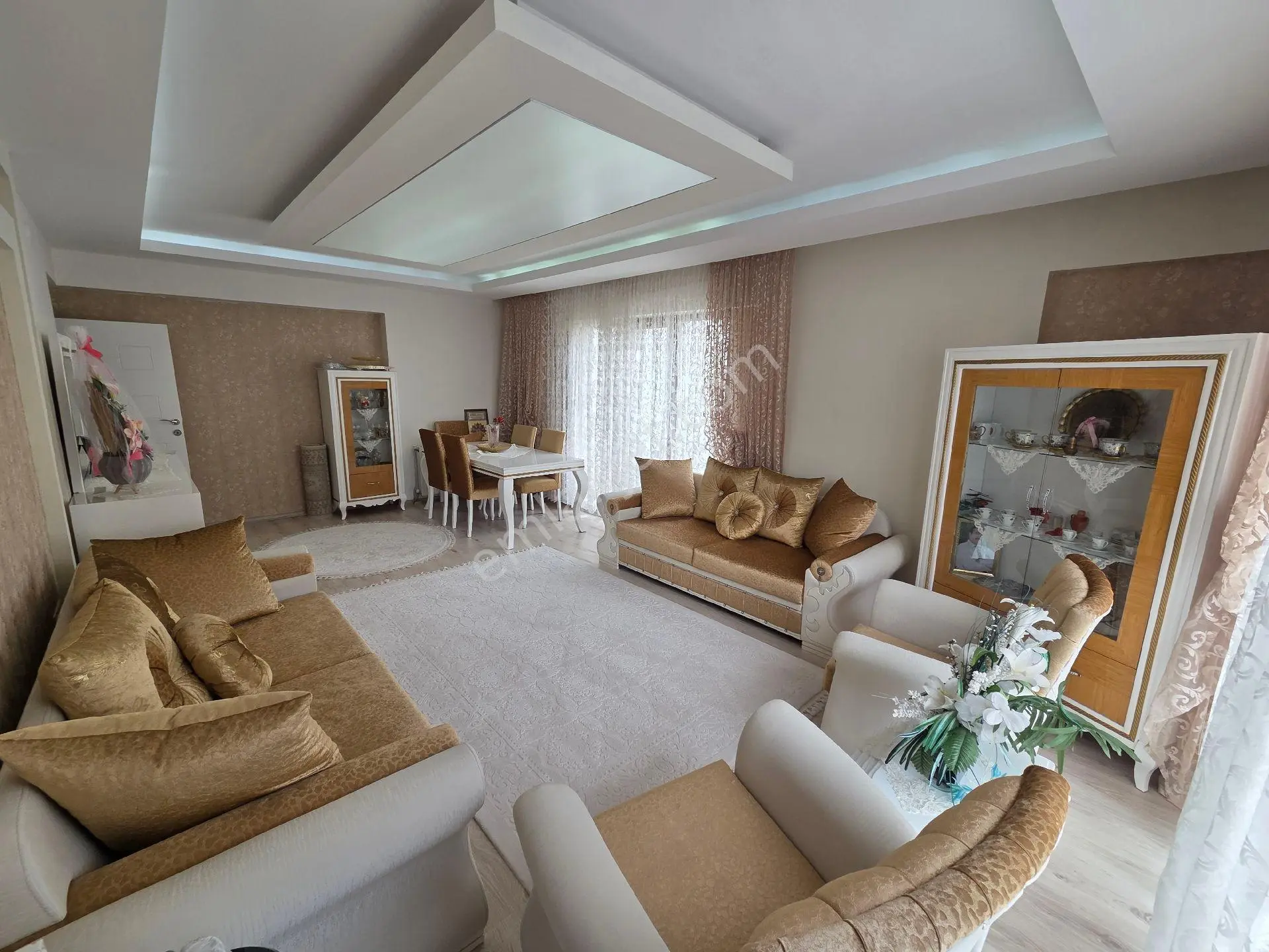 Doğukan Real Estate | İmam Azam Camii Karşısında Prestijli Yaşam Alanı | 4+1 - 210m² — fotoğraf 2