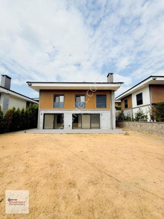 İzmir Kemalpaşa Yukarıkızılca Site İçerisinde Satılık Villa