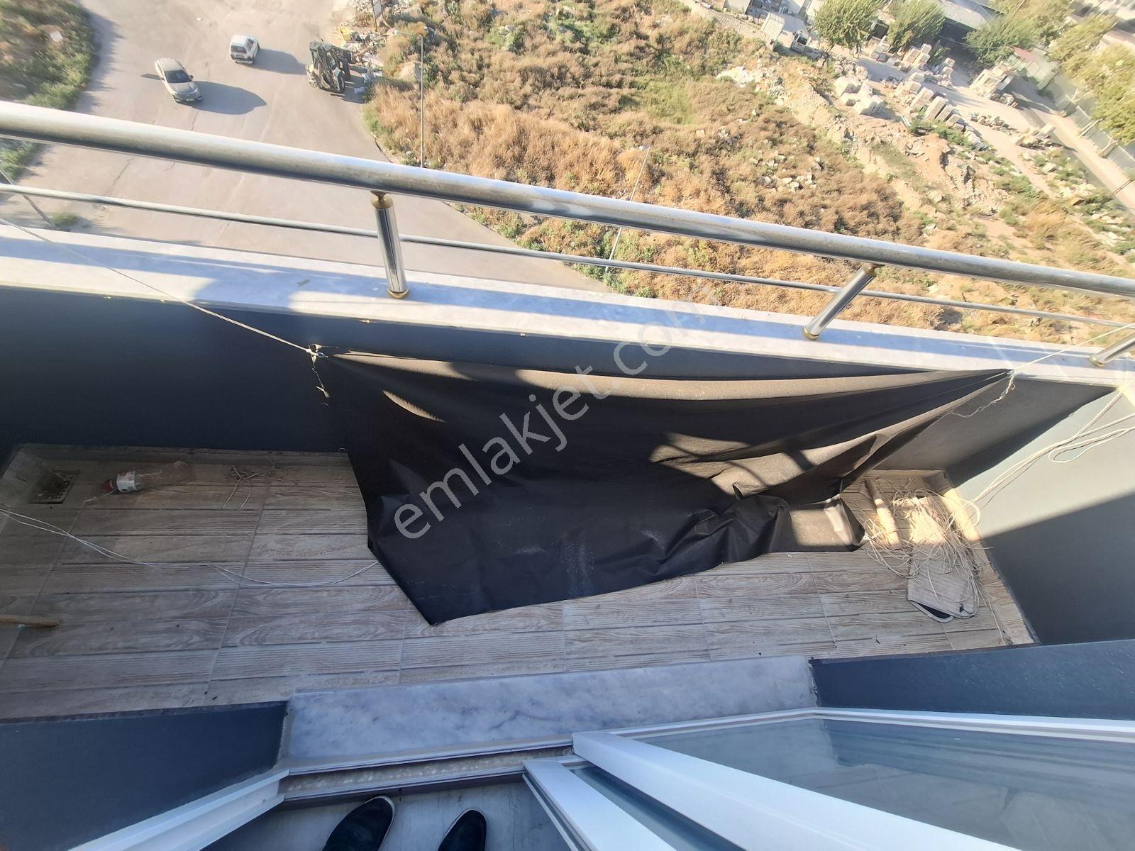 E-5 Yoluna Çok Yakın Özel Güvenlikli Acill Satılık 3+1 Daire — fotoğraf 35