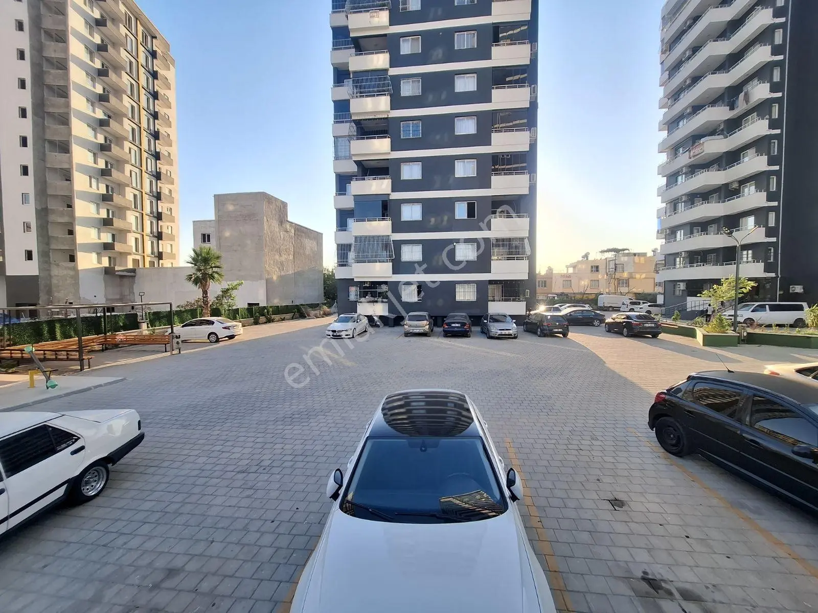 E-5 Yoluna Çok Yakın Özel Güvenlikli Acill Satılık 3+1 Daire — fotoğraf 40
