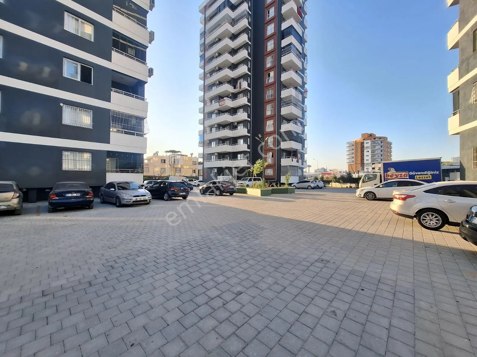 E-5 Yoluna Çok Yakın Özel Güvenlikli Acill Satılık 3+1 Daire — fotoğraf 42