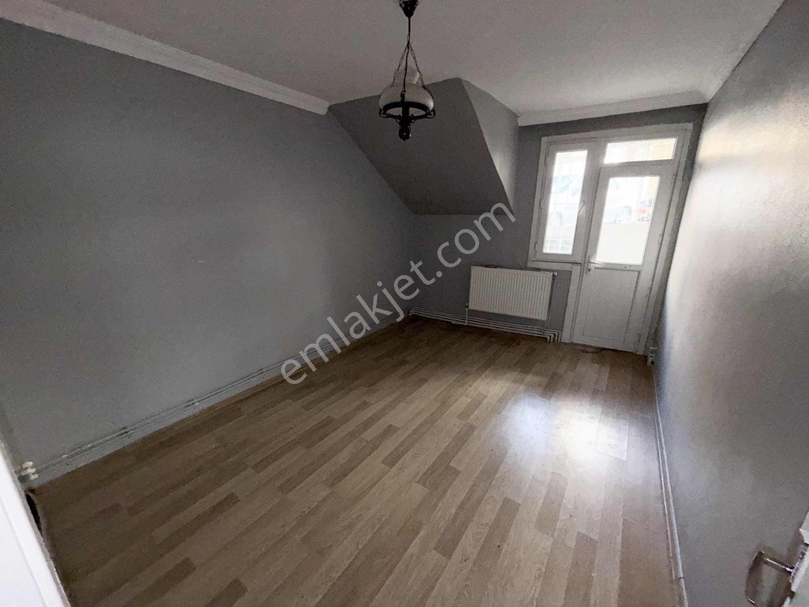 Demir İnşaat G.o.paşada 2+1 K.uygun Kottan Camları Yüksek B.kat — fotoğraf 2