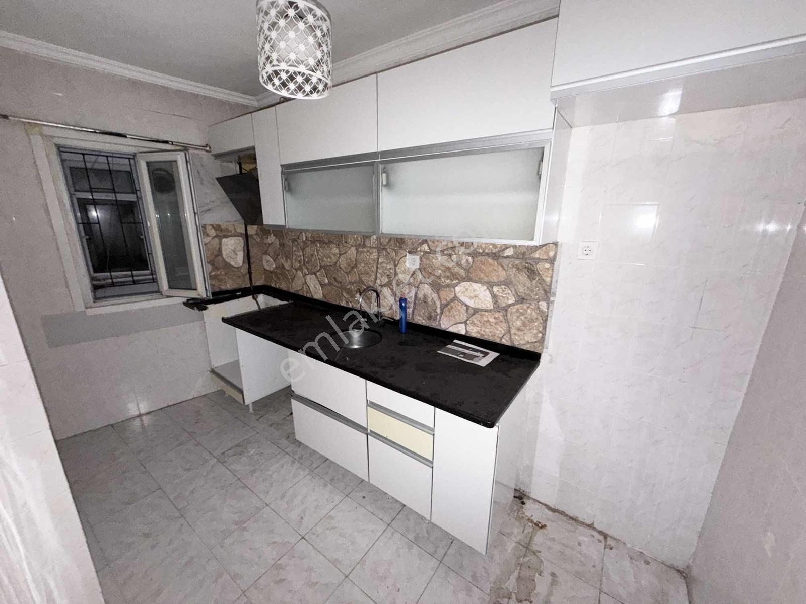 Demir İnşaat G.o.paşada 2+1 K.uygun Kottan Camları Yüksek B.kat — fotoğraf 9
