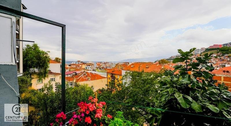 C21 Cius; Şehir Ve Deniz Manzaralı Geniş Satılık 2+1 — fotoğraf 8