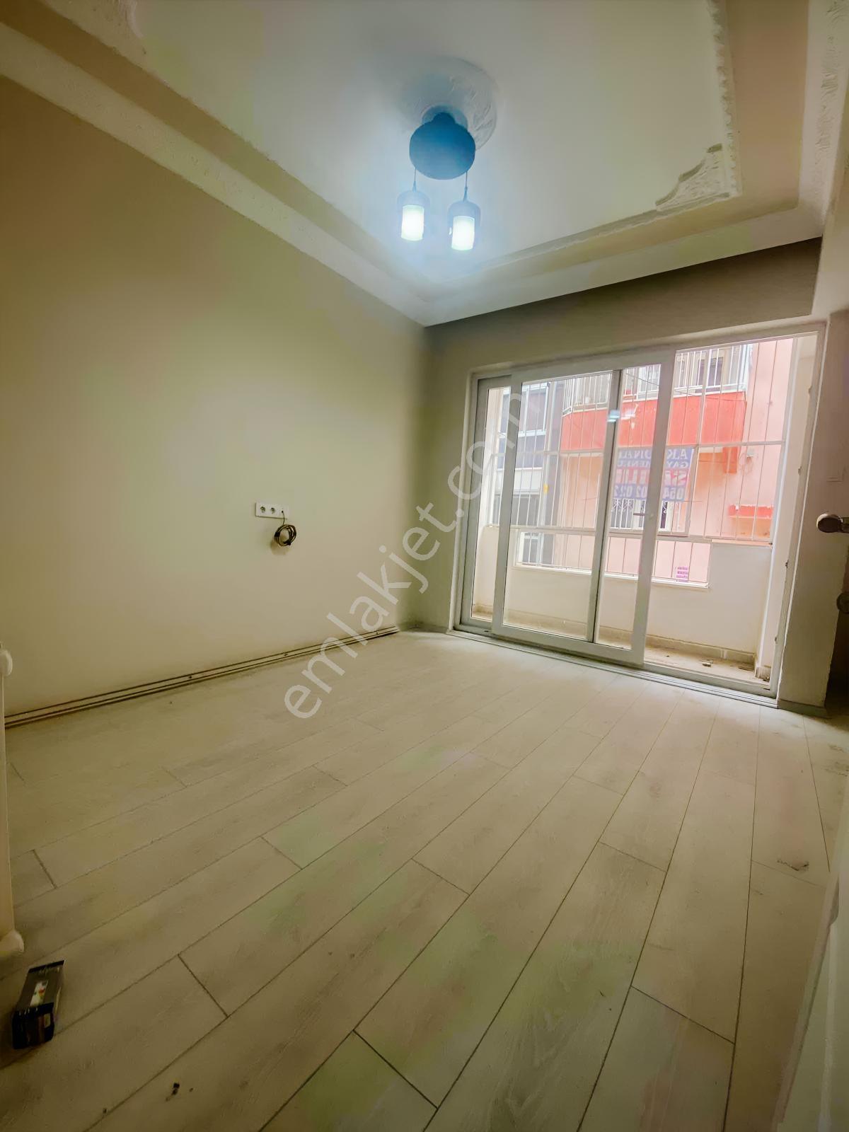 Cumhuriyetde 3+1 Yüksek Giriş Katı — fotoğraf 2