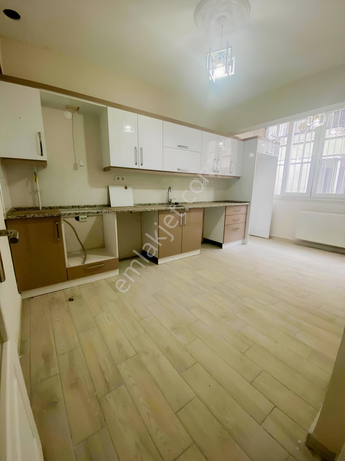 Cumhuriyetde 3+1 Yüksek Giriş Katı — fotoğraf 3
