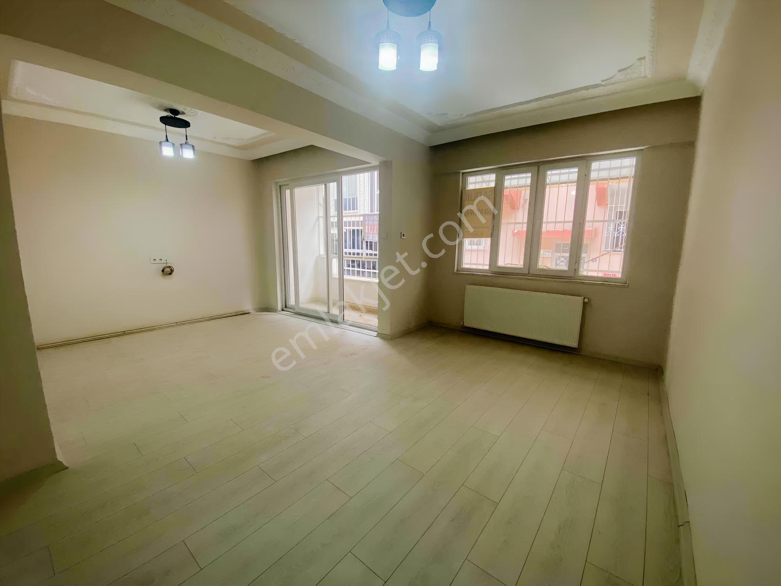 Cumhuriyetde 3+1 Yüksek Giriş Katı — fotoğraf 12