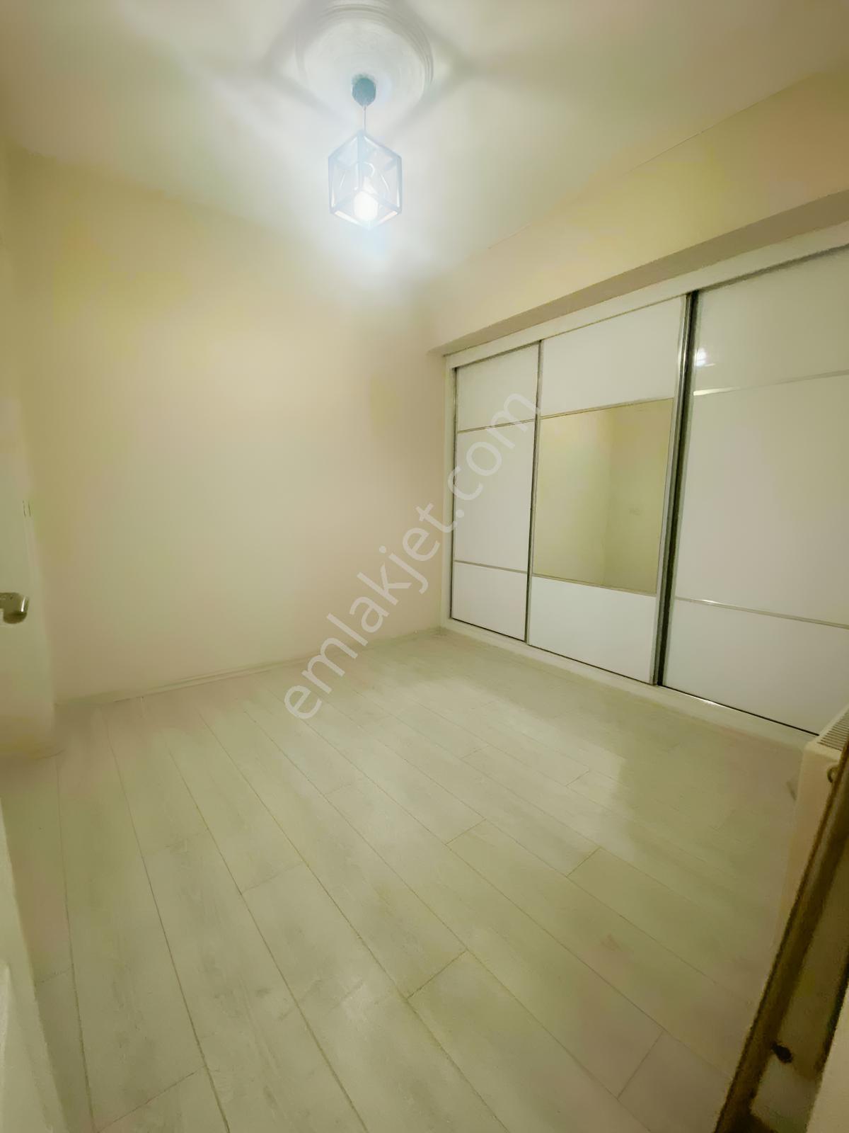 Cumhuriyetde 3+1 Yüksek Giriş Katı — fotoğraf 15