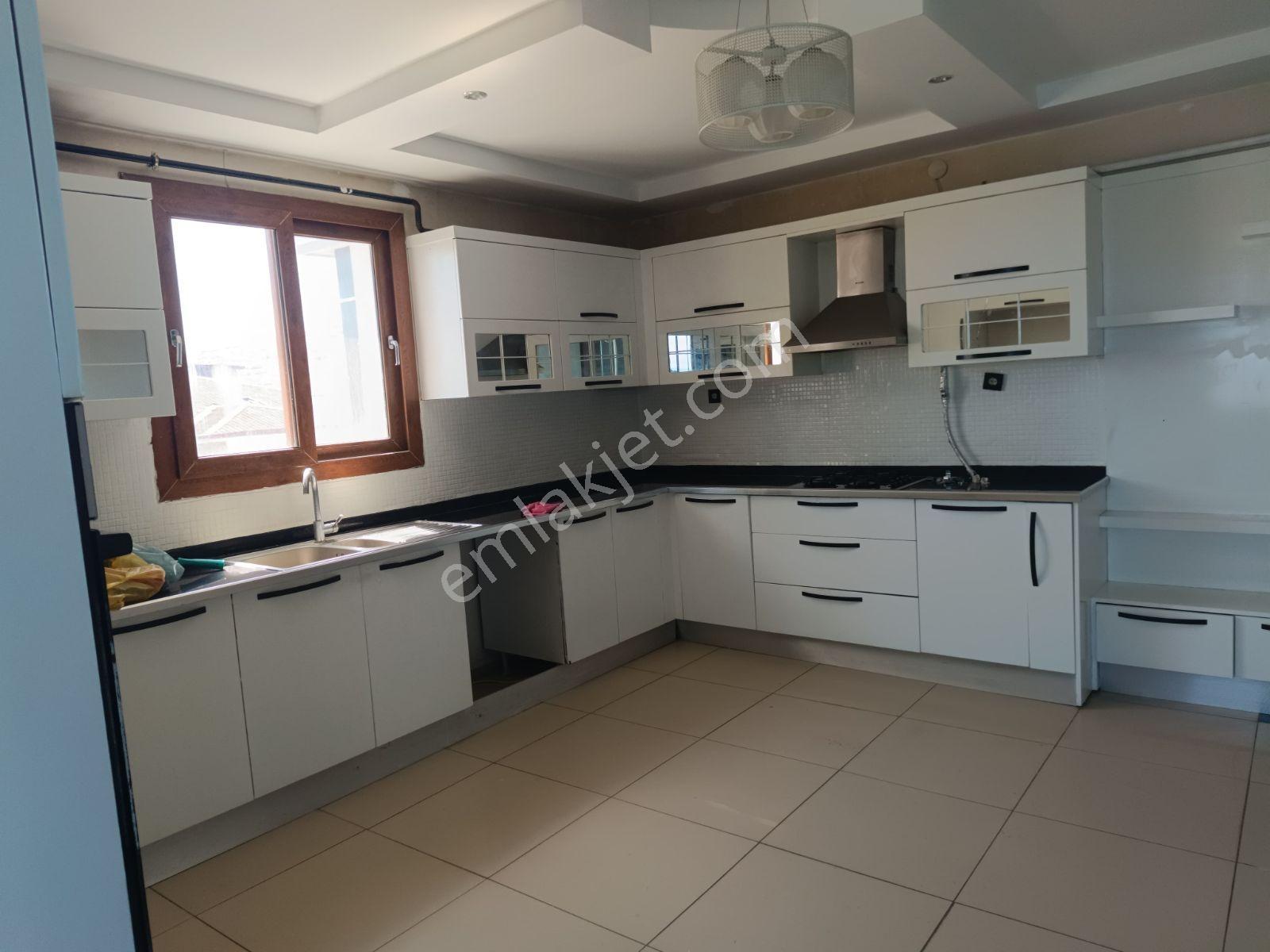 Adil Emlak'tan Acil Satılık Cumhuriyet Mh 4+1 Daire — fotoğraf 34